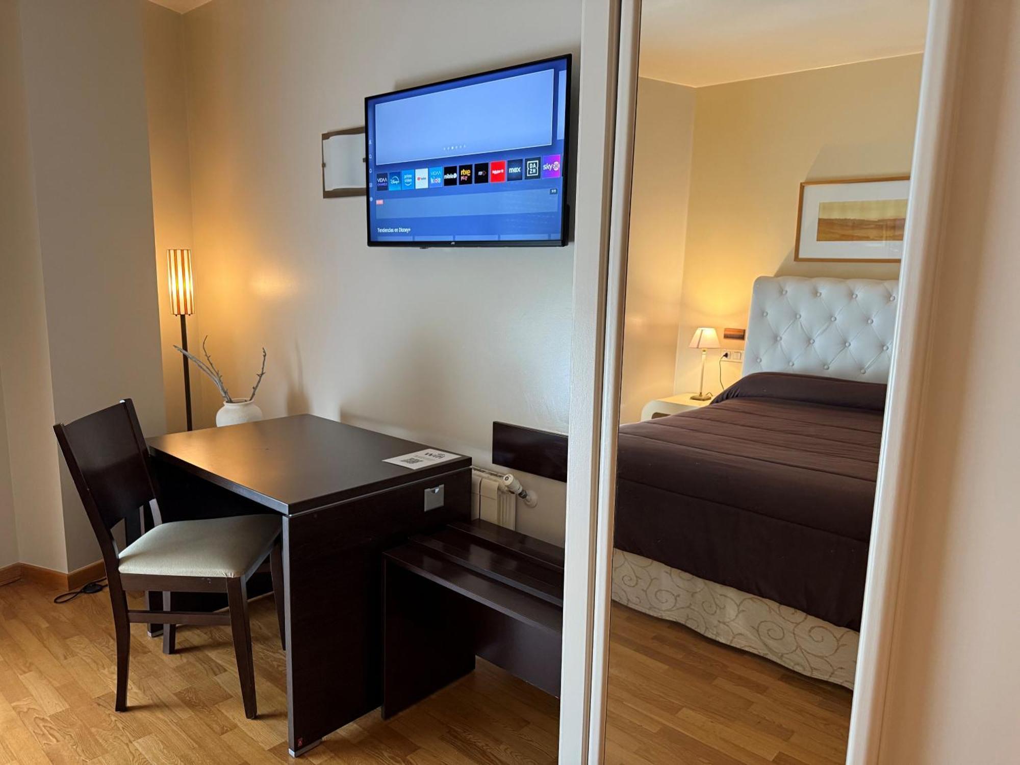 Hotel Bouza Рибадео Экстерьер фото