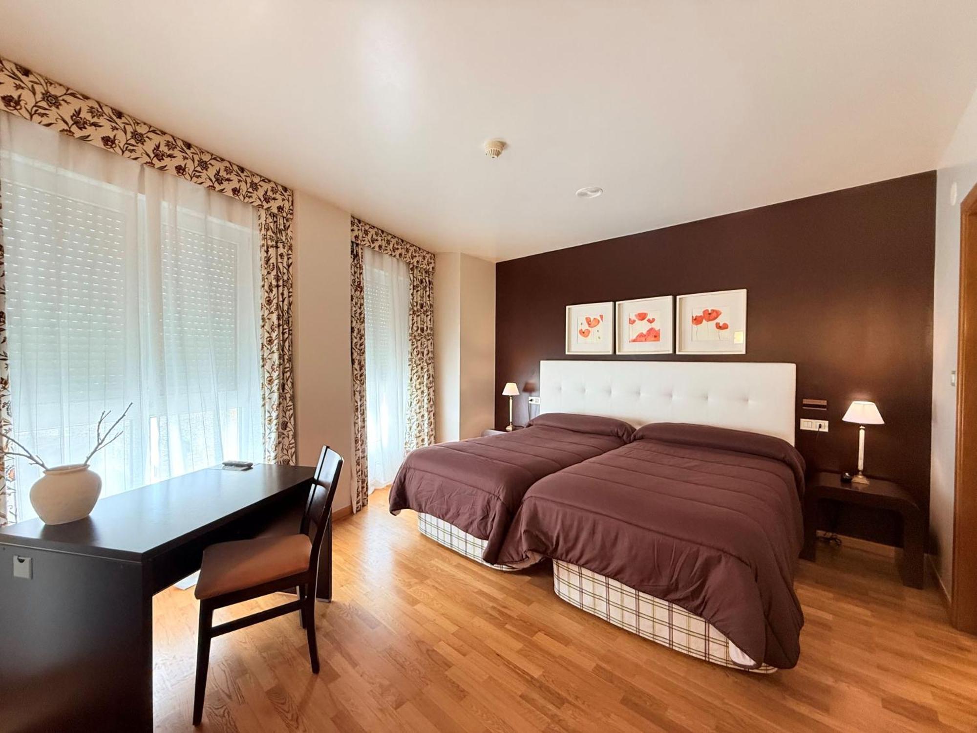 Hotel Bouza Рибадео Экстерьер фото