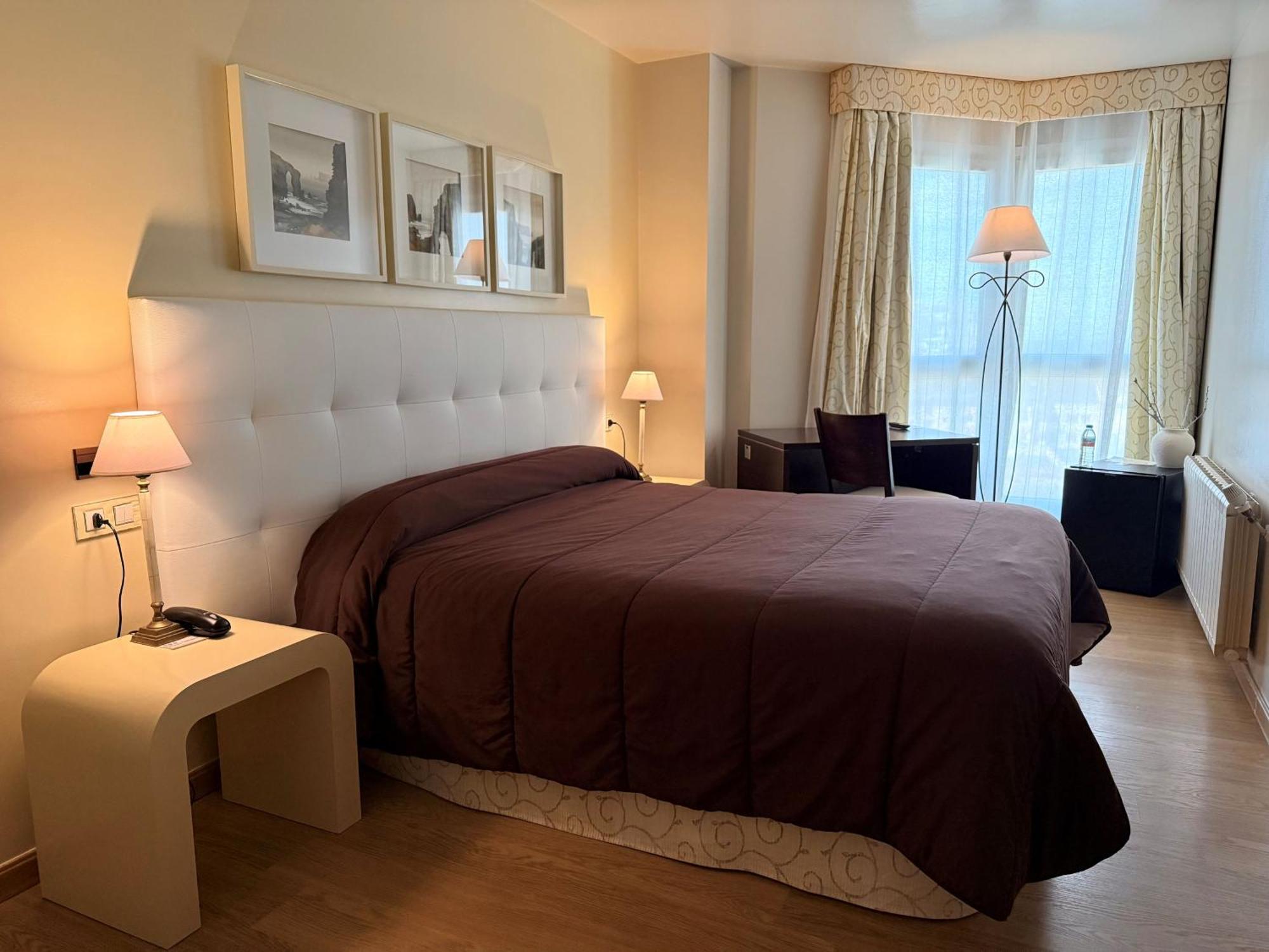 Hotel Bouza Рибадео Экстерьер фото