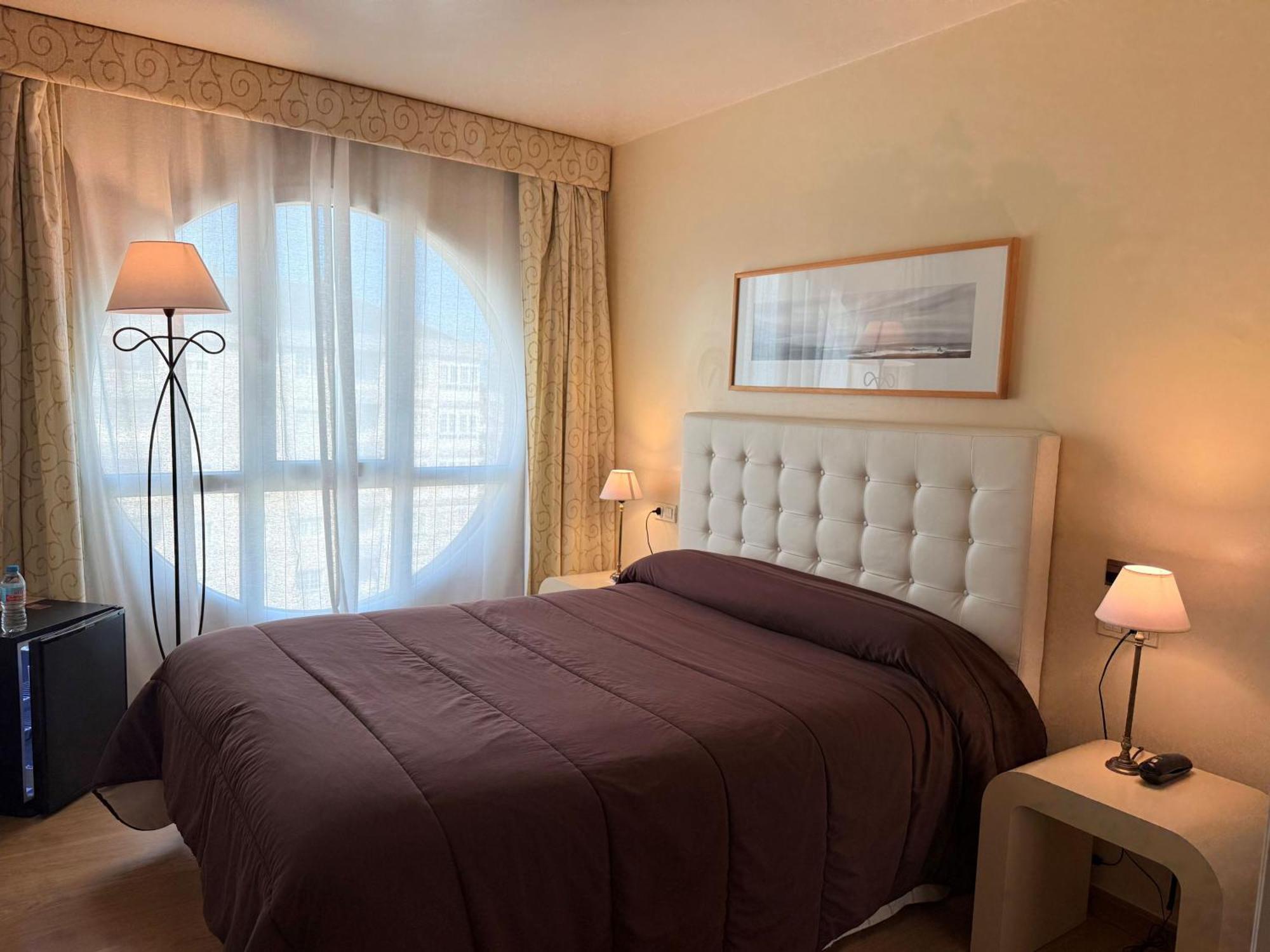 Hotel Bouza Рибадео Экстерьер фото