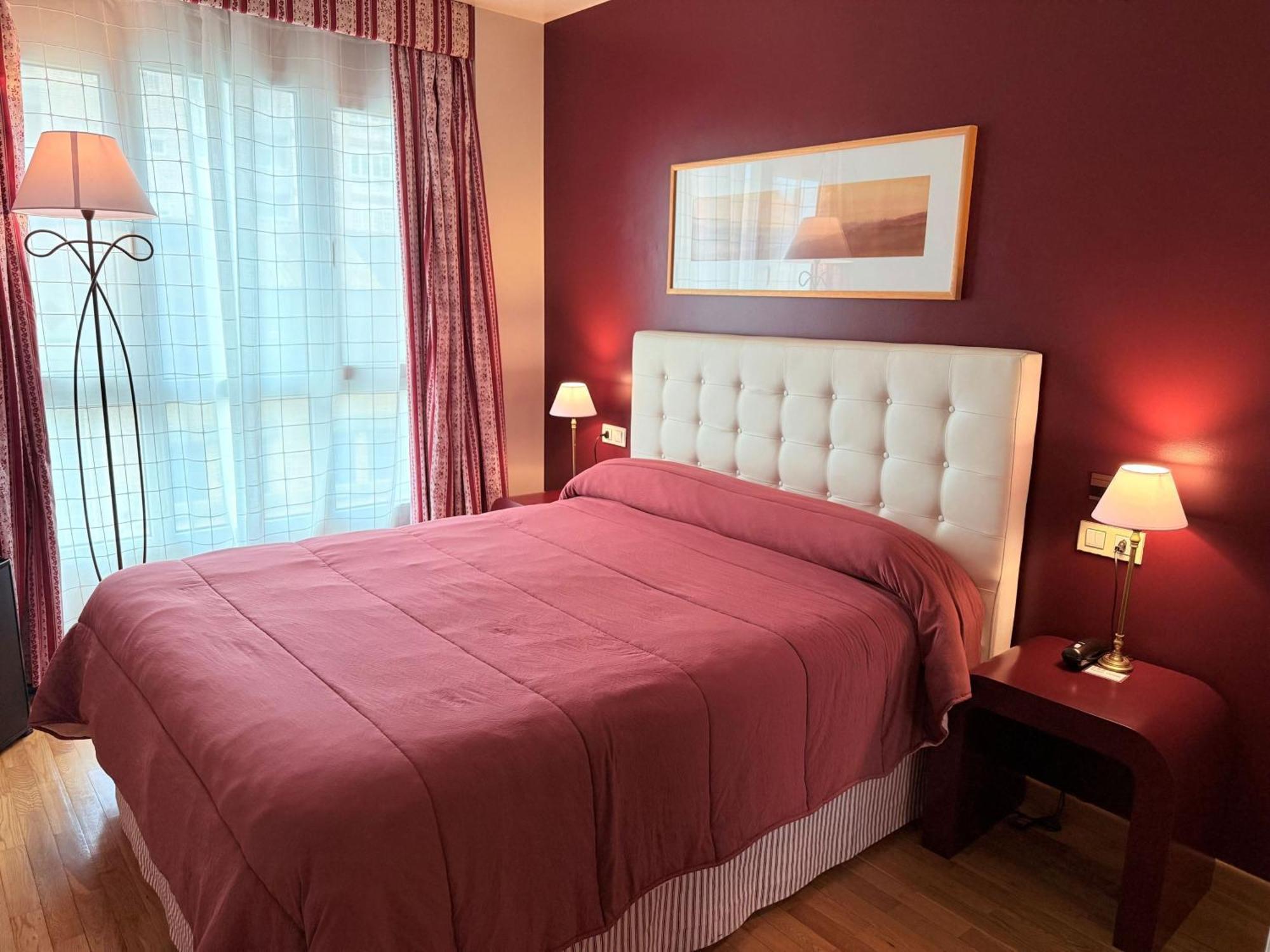 Hotel Bouza Рибадео Экстерьер фото