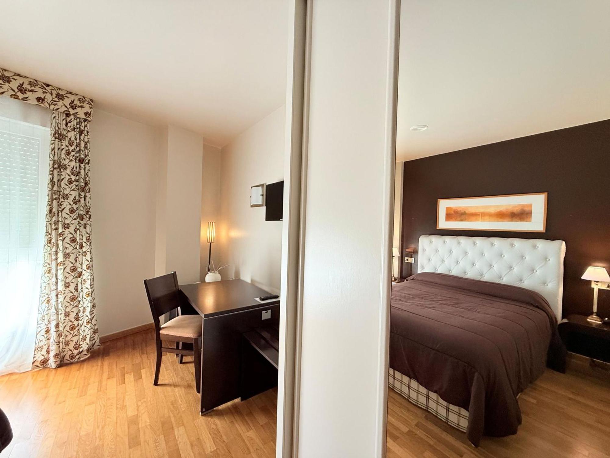 Hotel Bouza Рибадео Экстерьер фото